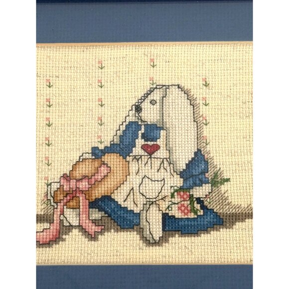 Vintage Cross Stitch Bunny In Wooden Frame with Navy‎ Blue Mat - Picture 2 of 3